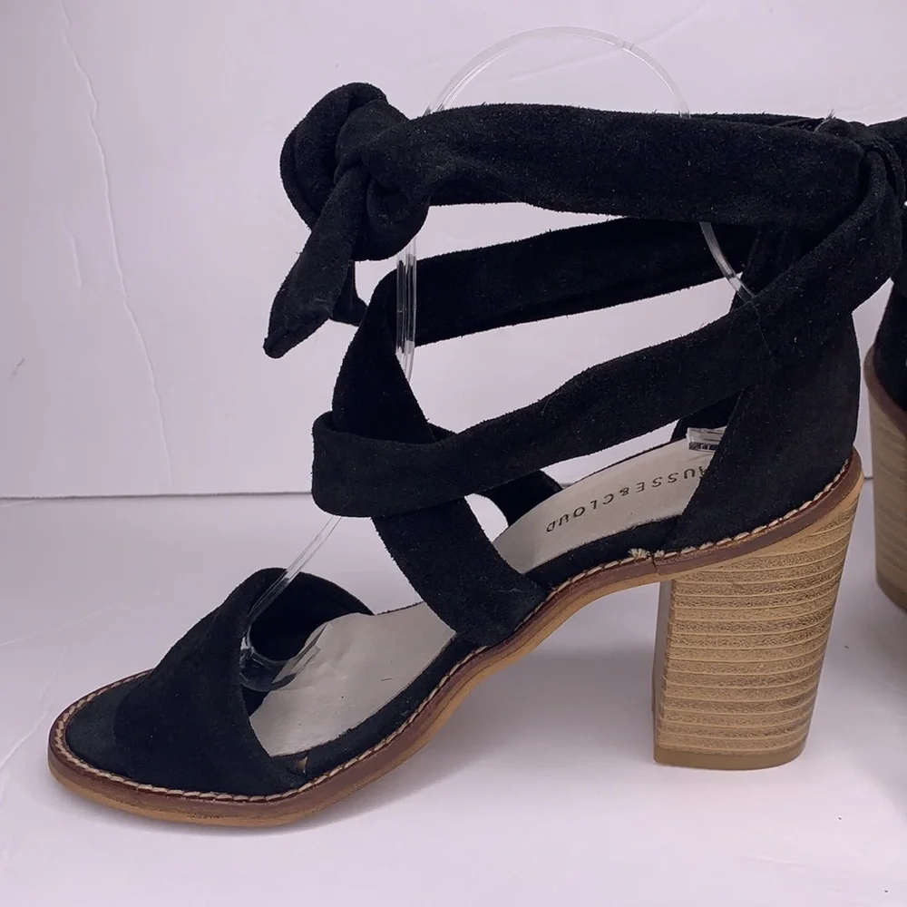 Musse & Cloud Jacy Black Suede Stacked‎ Heels